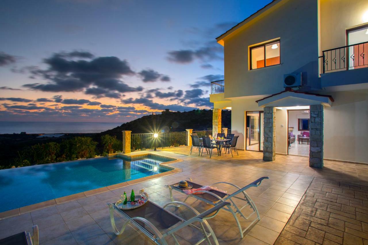 Villa Blue Jadeite Peyia Exterior photo