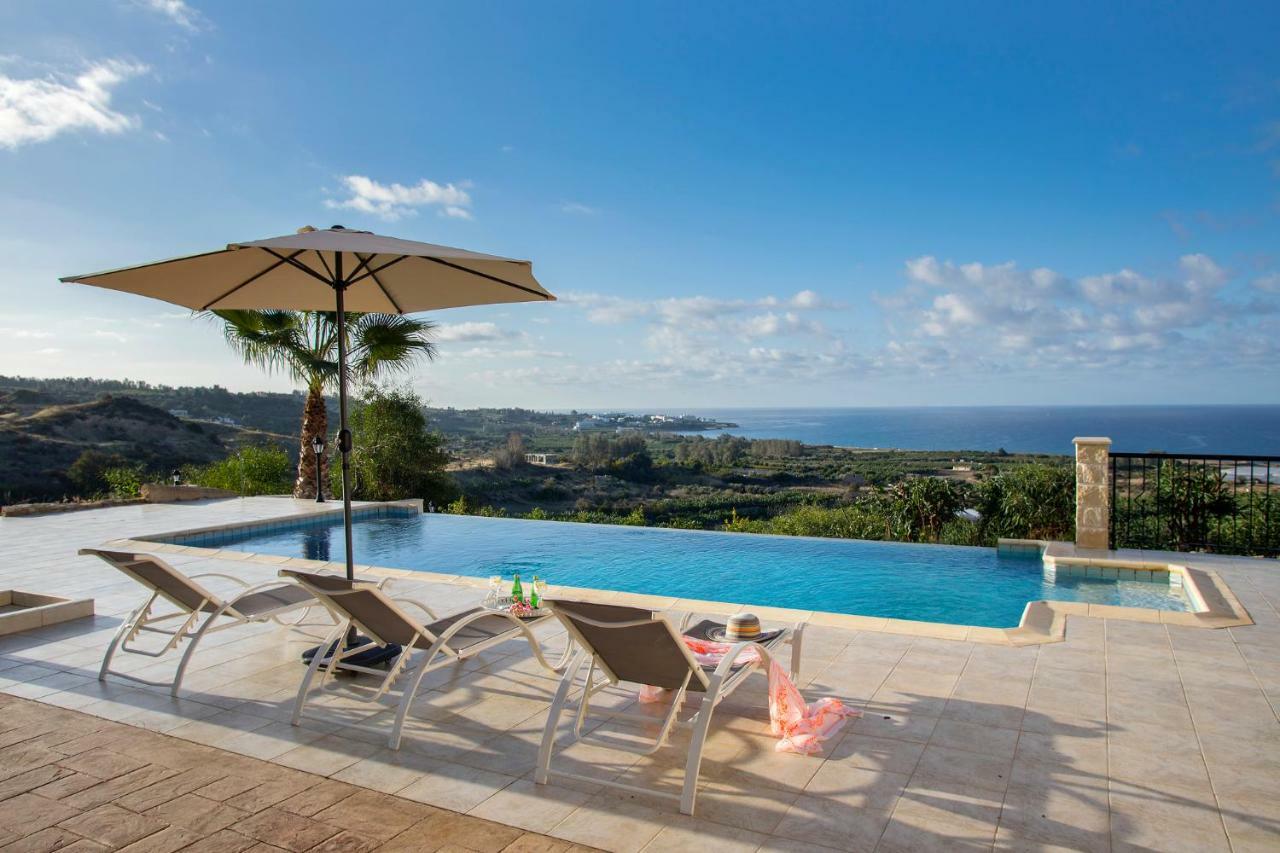 Villa Blue Jadeite Peyia Exterior photo